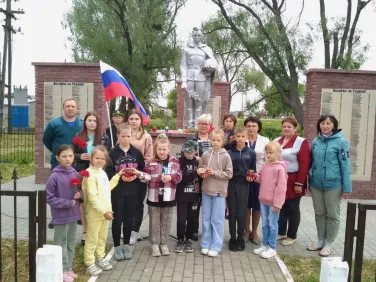 Акция по озеленению - посадка голубых елей (2023 год)